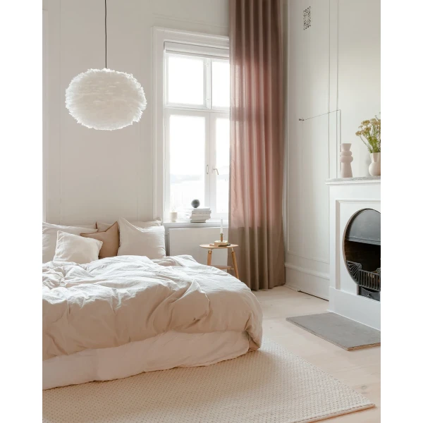 UMAGE lifestyle Eos large white My Spot oak brass 1 kuva