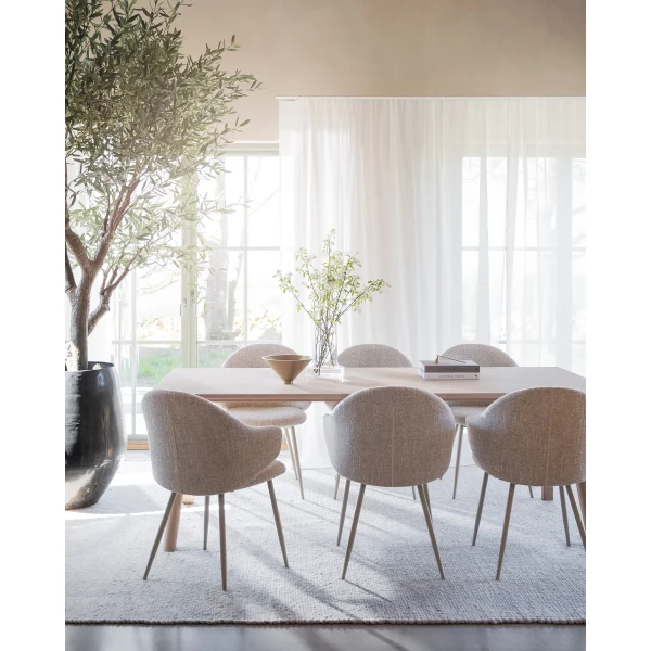 128120 128160 b mb Clapperton dining table ww Drake chair beige 01 image