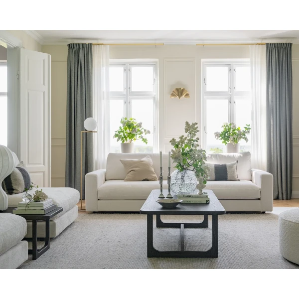 124234 123418 b mb Duncan sofa Greg 1 Driscoll coffee table brown 01 kuva