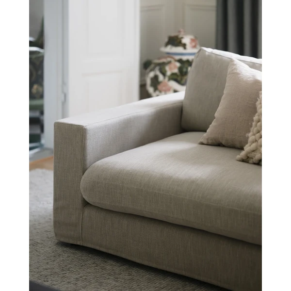 250250 b mb Langdon 4 seater sofa Casual 36 02 image