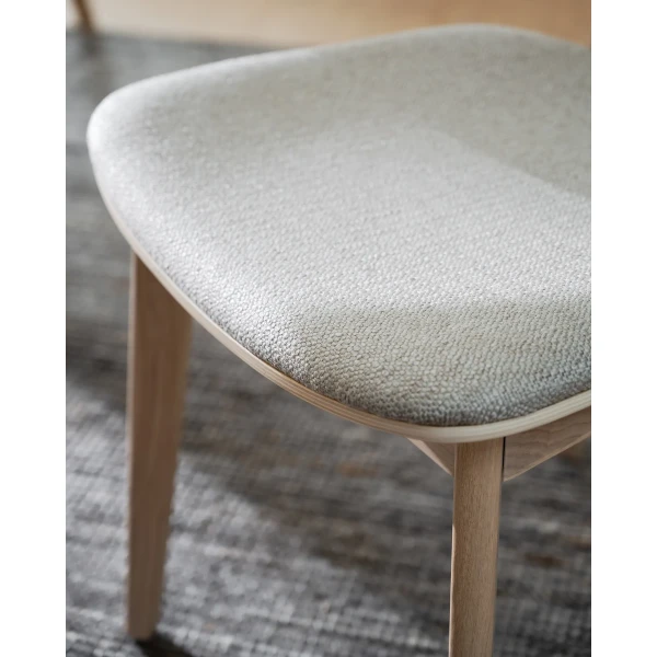 113043 b mb Kato chair whitewash oak grey beige 02 image