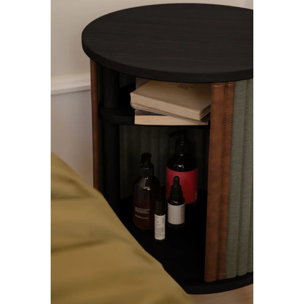 UMAGE lifestyle Audacious side table black oak morning meadows 2 kuva