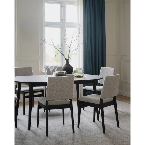 121205 121281 b mb Tyler dining table brown Medford chair brown 02 kuva