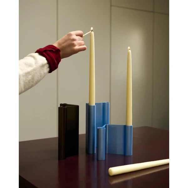 editorial pair 18 brown 18 11 light blue ORG kuva