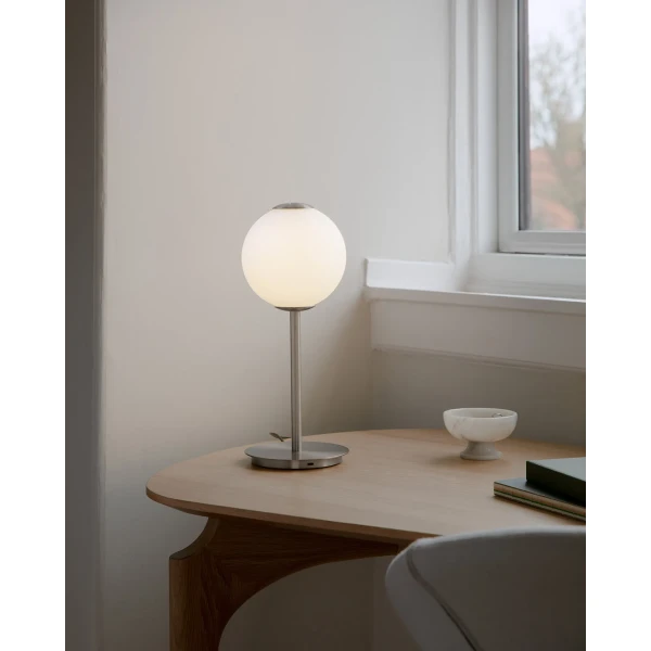 UMAGE lifestyle Audrey table lamp steel Duende oak 1 kuva