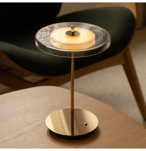 Umage ASTERIA GLASS MOVE pöytävalaisin, polished brass kuva