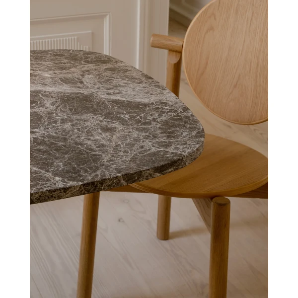 UMAGE lifestyle Gather cafe table emperador Heiko dining chair oak 2 kuva