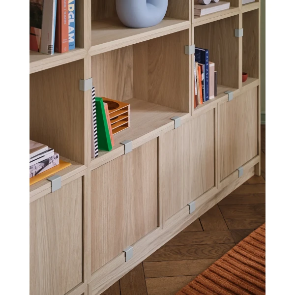 stacked bookcase 1 oak relevo rug burnt orange kink vase light blue muuto org image