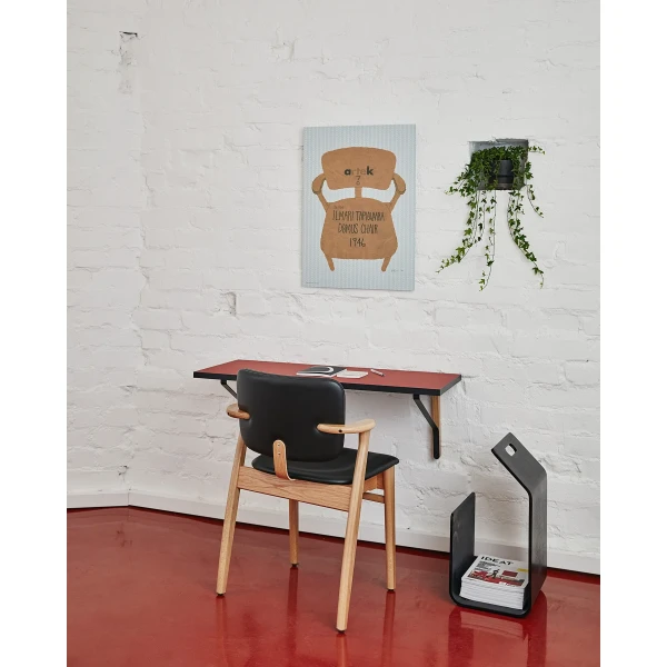 Kaari Wall Console REB006 Kanto Pendant Light A440 Domus Chair 1 master kuva