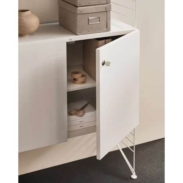 string cabinet with lock white kuva
