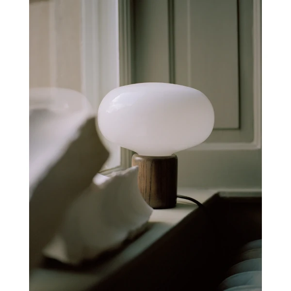 New Works Terra 2020 Karl Johan Table Lamp Smoked Oak w  White Opal Glass kuva