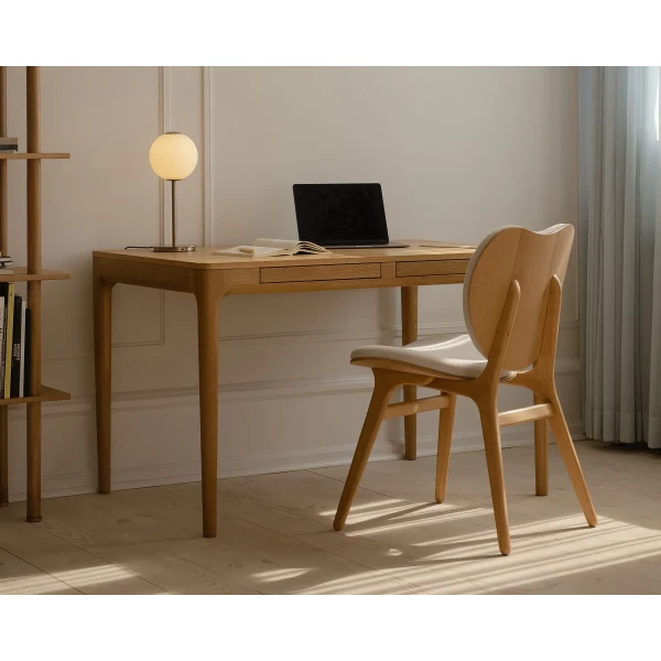 UMAGE lifestyle HeartnSoul desk oak A Conversation Piece dining chair white sands 1 kuva