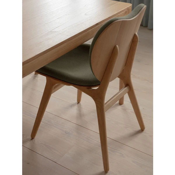 UMAGE lifestyle A Conversation Piece dining chair oak morning meadows 5 kuva
