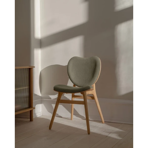 UMAGE lifestyle A Conversation Piece dining chair oak morning meadows 8 kuva