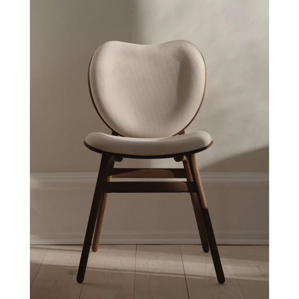 UMAGE lifestyle A Conversation Piece dining chair dark oak white sands 9 kuva