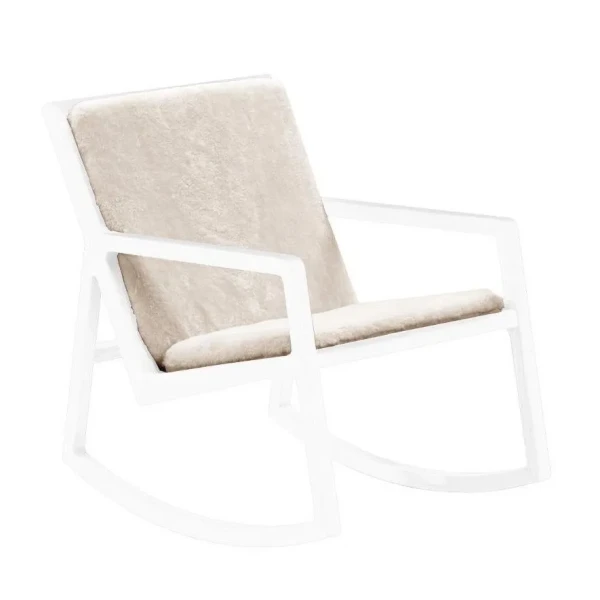 LUX keinutuoli valkoinen aito valkoinen lampaantalja kuva