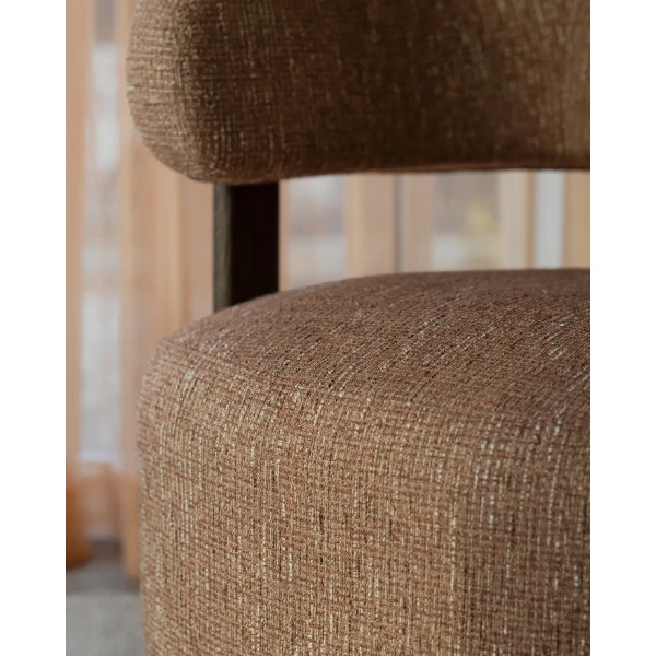 151518 b mb Jenison loungechair amber brown 03 kuva