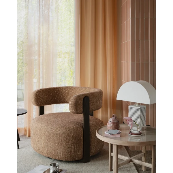 151518 b mb Jenison loungechair amber brown 04 kuva