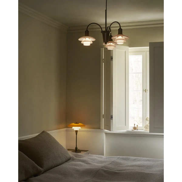 SS26 PH Centenary interior Chandelier 3 PH 3 2 Table indoor ON kuva