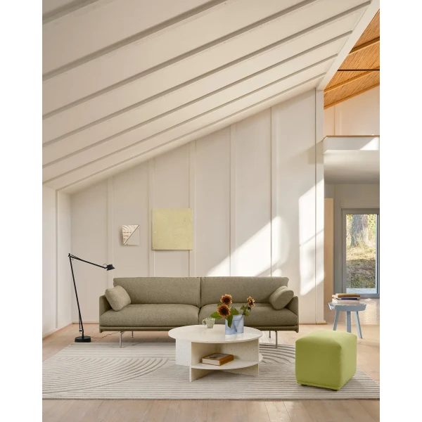 outline soft 3 seater clay 15 alu halves off white dedicate floor lamp around echo acca 961 relevo off white org kuva