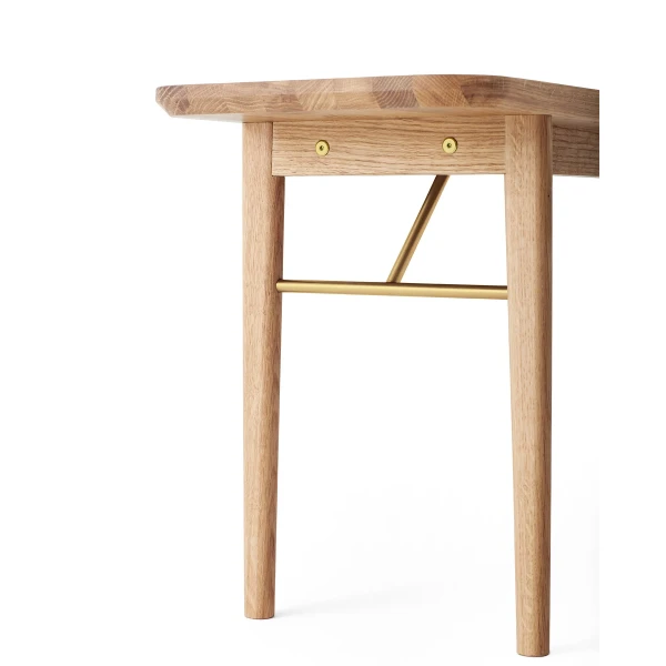 833EMO closeup1 image