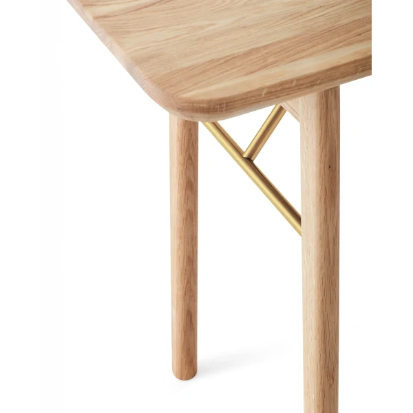 833EMO closeup2 image