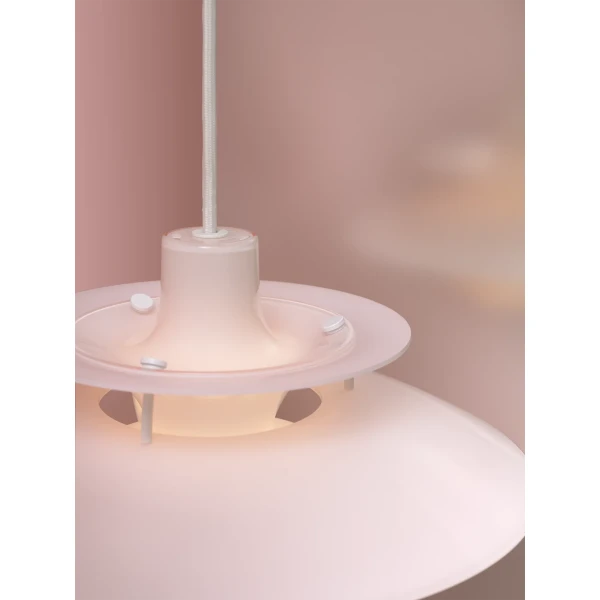 AW26 PH 5 320 Opal Pendant Pink Campaign 12 ON kuva