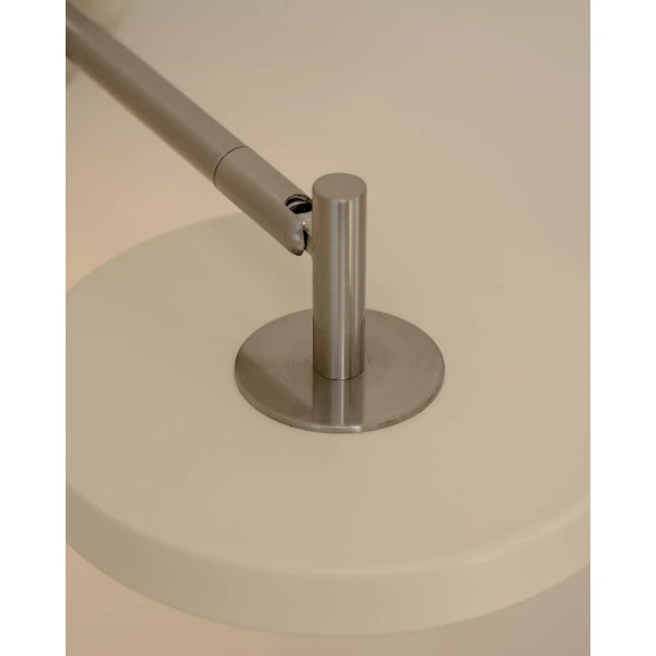 UMAGE lifestyle Asteria wall lamp short pearl white steel 3 kuva