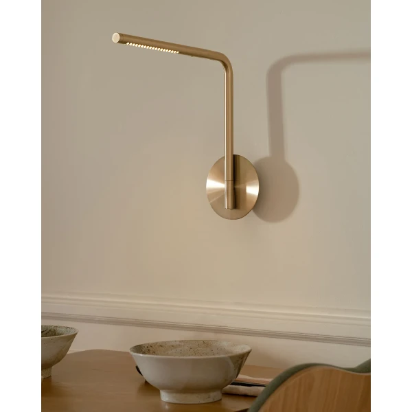 UMAGE lifestyle Omni Pivot wall lamp brass 1 kuva