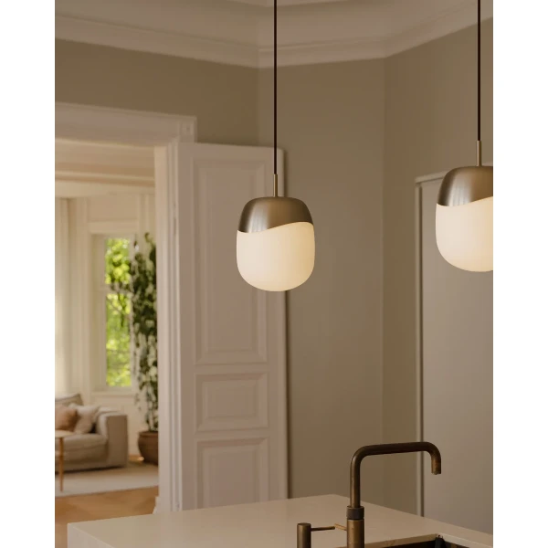 UMAGE lifestyle Spring pendant lampshade medium brass 2 kuva