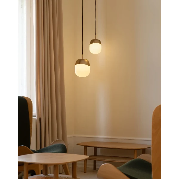 UMAGE lifestyle Spring pendant lampshade medium mini brass 2 kuva