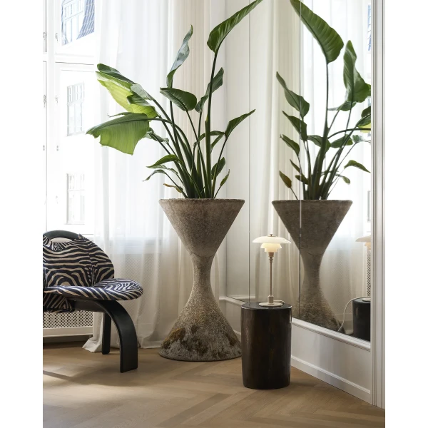 AW26 PH 2 1 Table Beige Interior Close Up On kuva