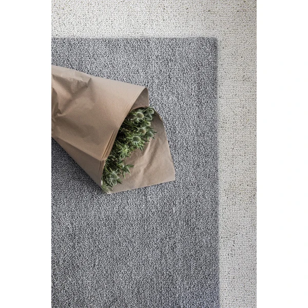VM Carpet Viita grey and white detalj kuva