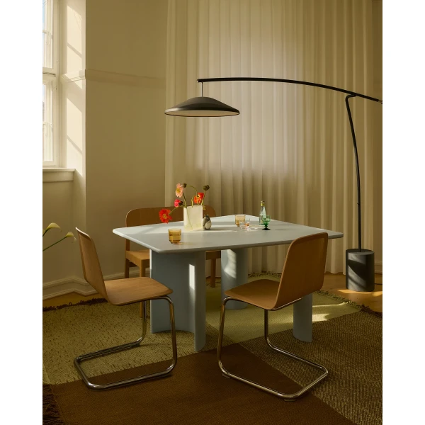 contra re norm light blue brink cantilever oak workshop bench ridge verso pale green warm brown HI RES kuva
