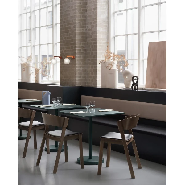 cover side chair stained dark brown refine leather black linear steel cafe table dark green rime wall lamp orange muuto org kuva