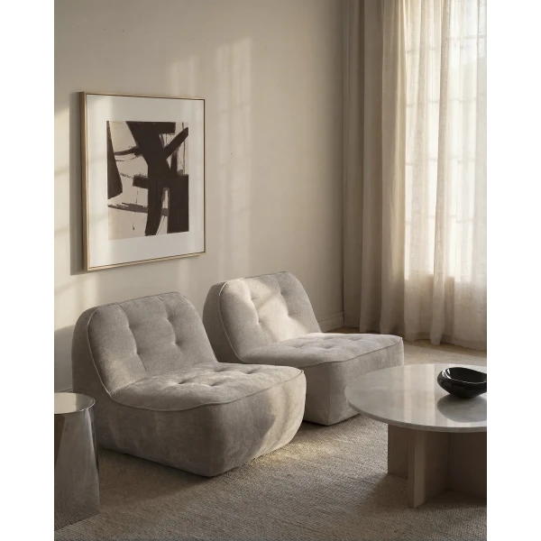 261001 b mb Farson lounge chair light beige 02 kuva