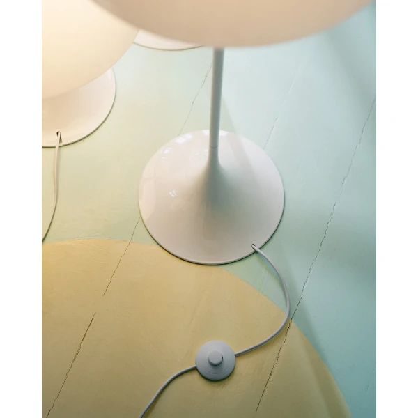 Panthella 400 Floor Opal Schnack House Foot kuva