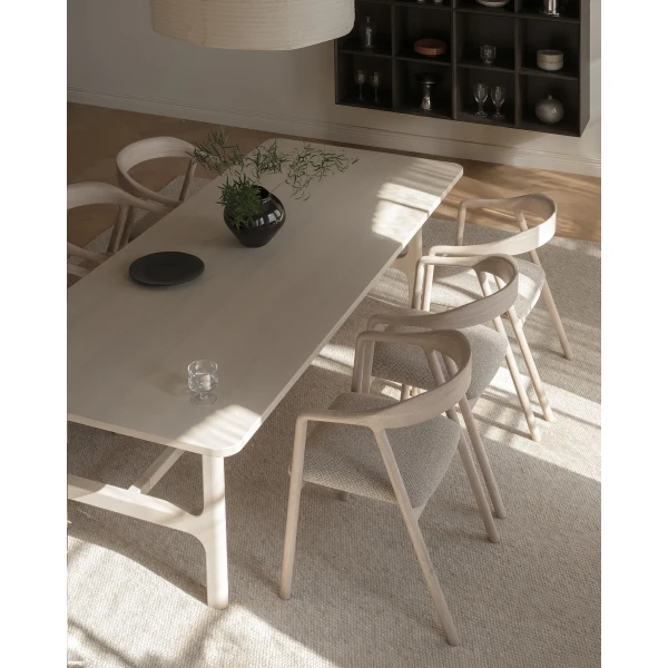 148033 123400 b mb  Dillon armchair medium beige ww Driscoll dining table ww 01 kuva