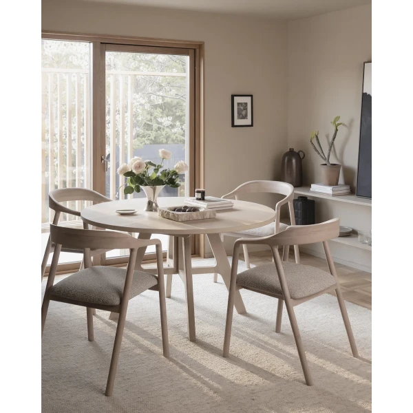 270220 148033 b mb Stockbridge dining table Dillon chair ww 01 kuva