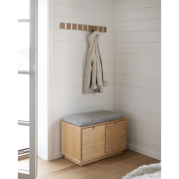 103673 103754 b mb Confetti hook rail oak Confetti bench oak light grey kuva