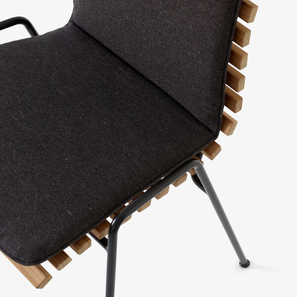 ATD RFH Terrace Chair RD4 Black w  Teak and Sunbrella Heritage Char Cushion close kuva