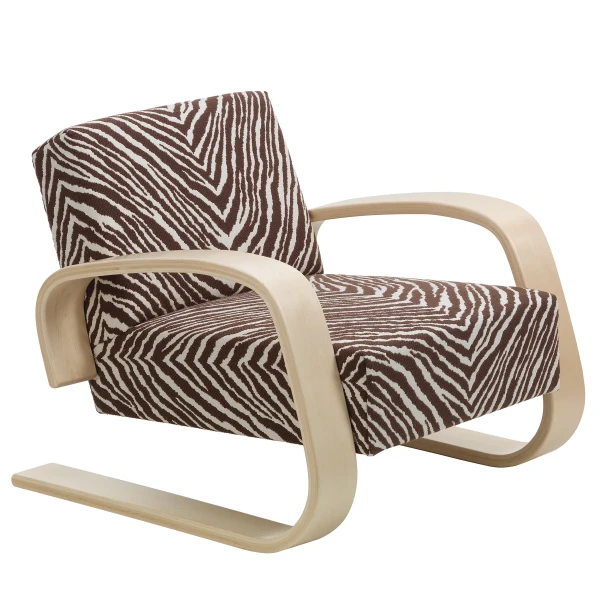 Armchair 400 clear lacquered Zebra brown cut out master kuva