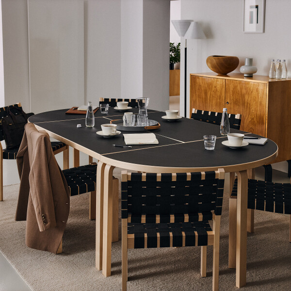 Artek Aalto table rectangular 80A half round 95 black linoleum Chair 611 kuva