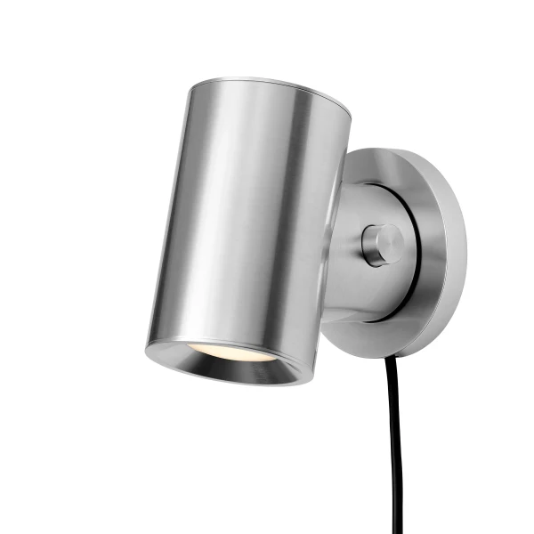 Beam wall lamp polished aluminum muuto image