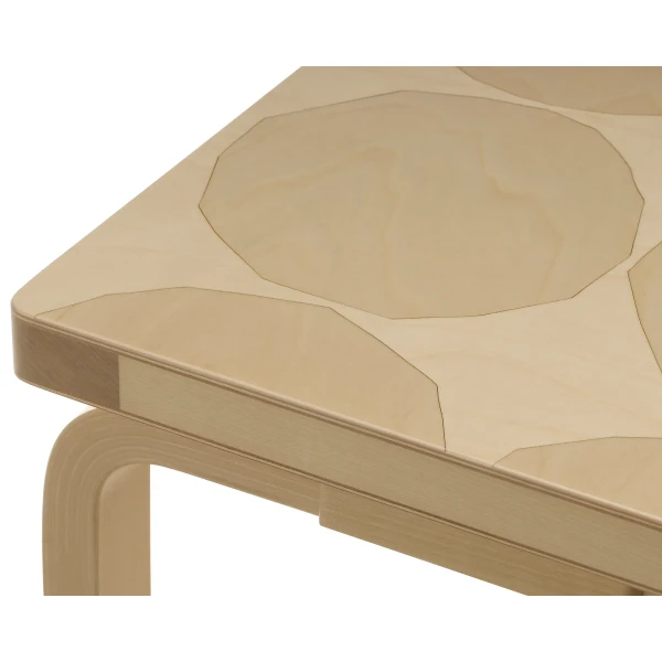 Bench 153B Kivet Close Up cut out master image