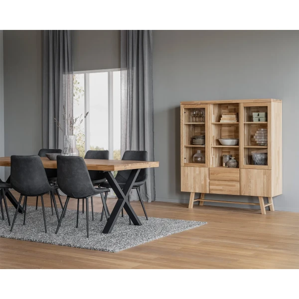 Brooklyn matbord   119826 Brooklyn skap   108596 Raymore stol   110447 02 kuva