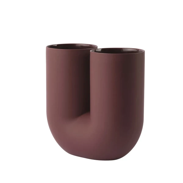 Kink vase 26 deep red angle muuto hi res 150 kuva