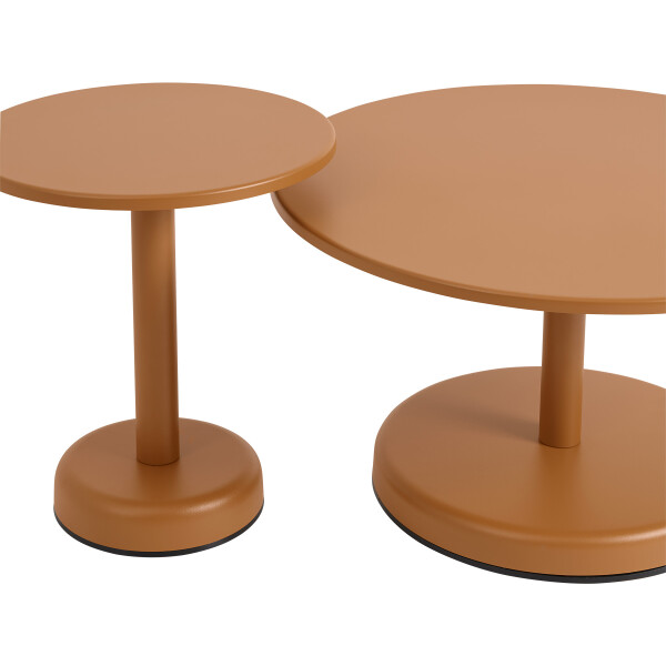 Linear steel coffee table burnt orange detail kuva