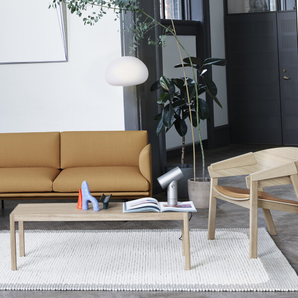 Muuto Beam aluminium lamp lifestyle image