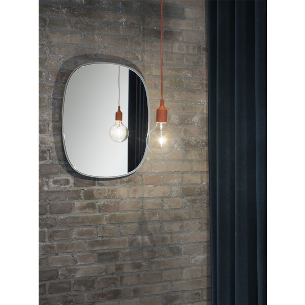 Muuto E27 mirror image